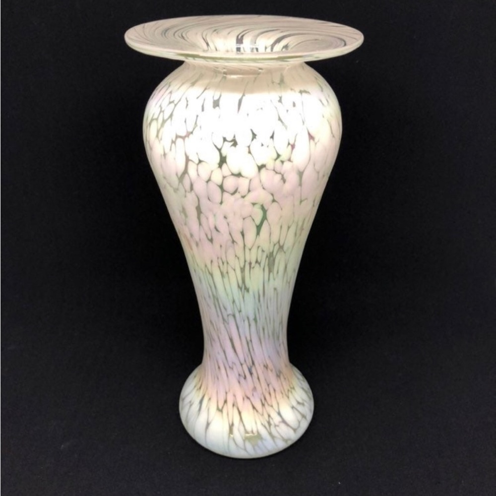 Gorgeous Kralik Czech Loetz Opalescent Hand-Blown Glass Vase